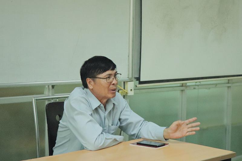 Ông Thoong phết in phan xay - PGĐ Sở GD và TT tỉnh Xiêng Khoảng trong cuộc gặp gỡ, làm việc tại Trường ĐHCNV