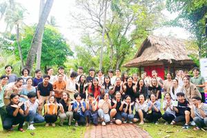 Sinh viên IUV tham gia chương trình "Green Youth Labs: Chuyện năng...