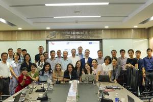 Trường Đại học Công nghiệp Vinh tham gia chương trình tập...