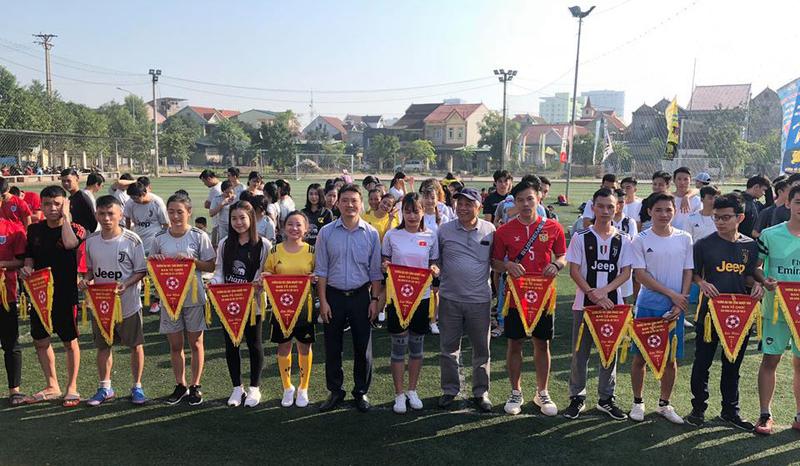 Khai mạc giải bóng đá truyền thống IUV lần thứ IV chào mừng ngày nhà giáo Việt Nam 20 - 11