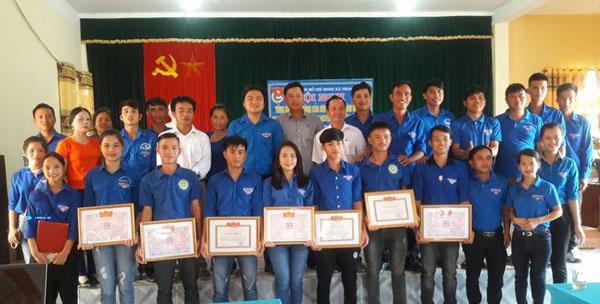 Tổng kết Chiến dịch Mùa hè Thanh niên Tình nguyện 2017 của Đội SVTN Trường Đại học Công nghiệp Vinh tại xã Thanh Đức, Huyện Thanh Chương, Tỉnh Nghệ An